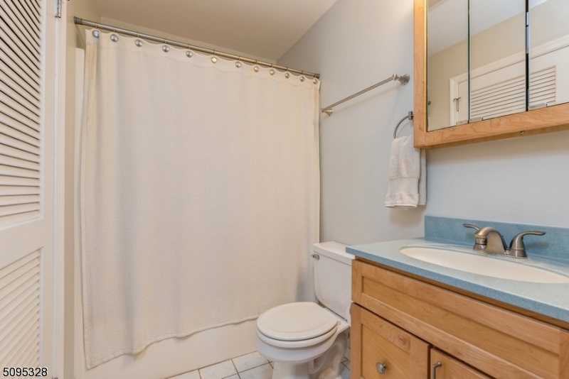WHIPPANY - Residential