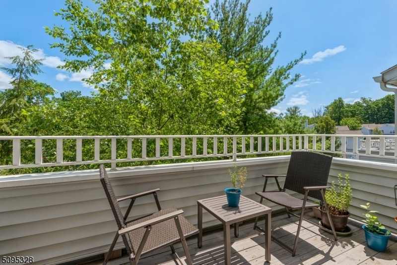 WHIPPANY - Residential