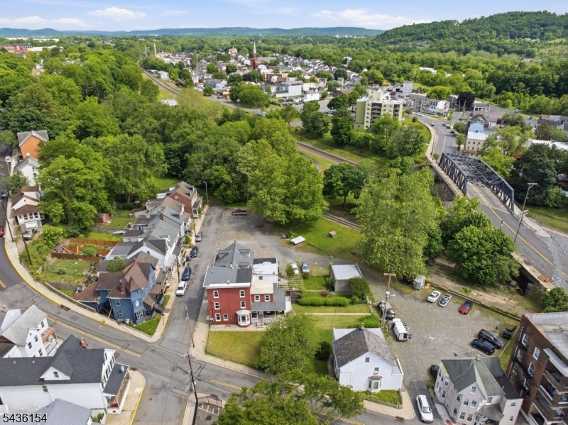 Downtown - Residential Income