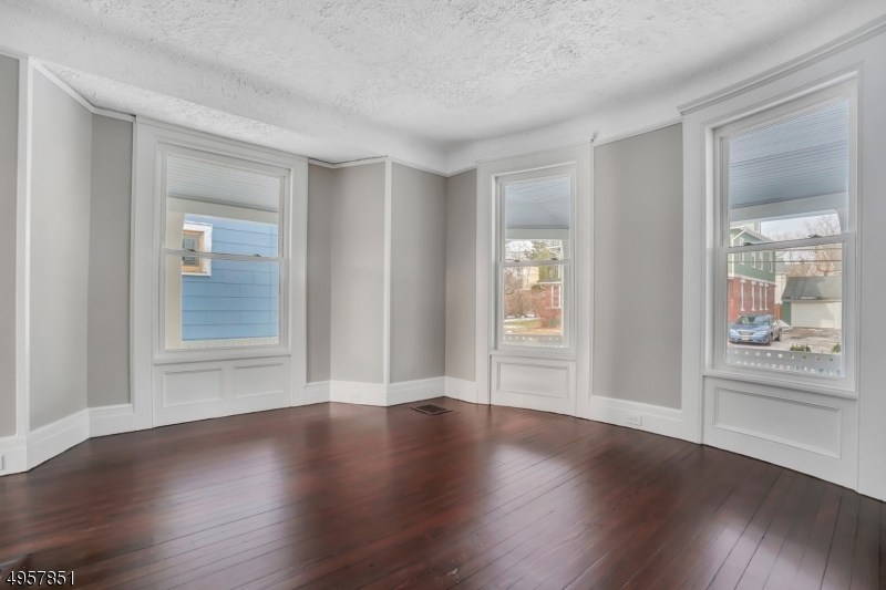 intown - Residential Lease