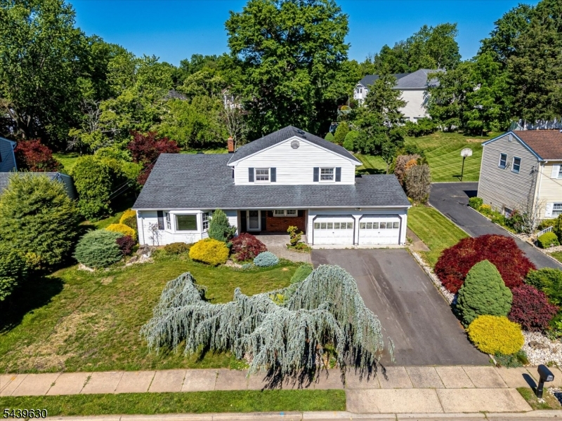 Country Club Estates - Residential