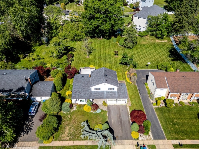 Country Club Estates - Residential
