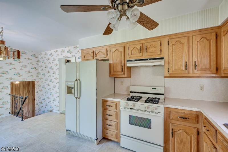 Country Club Estates - Residential