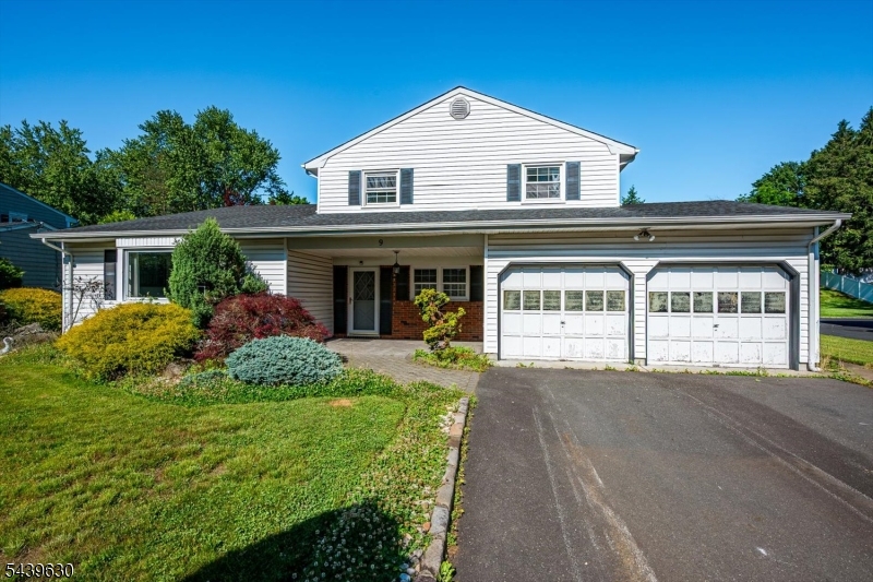 Country Club Estates - Residential