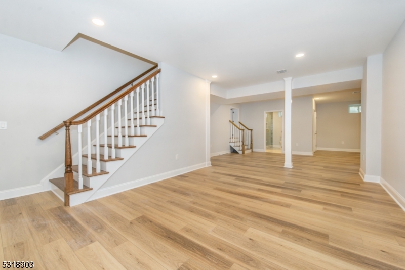 Rolling Hill - Residential