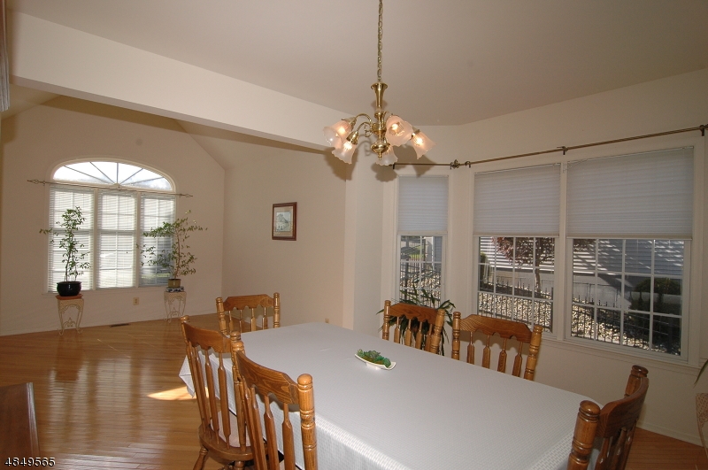 POET'S PEAK - Residential