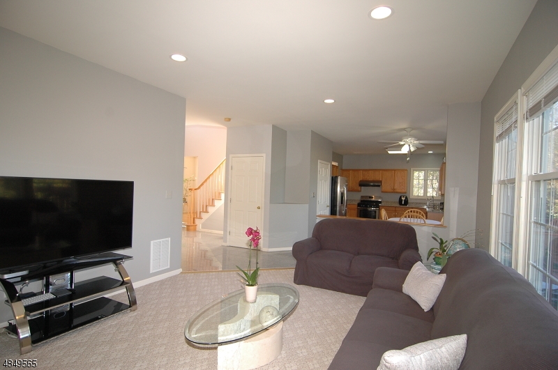 POET'S PEAK - Residential
