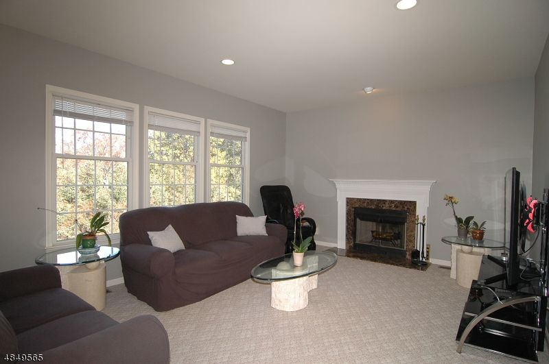 POET'S PEAK - Residential