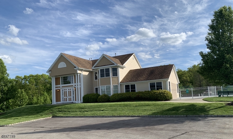 Clove Hill Manor - Residential