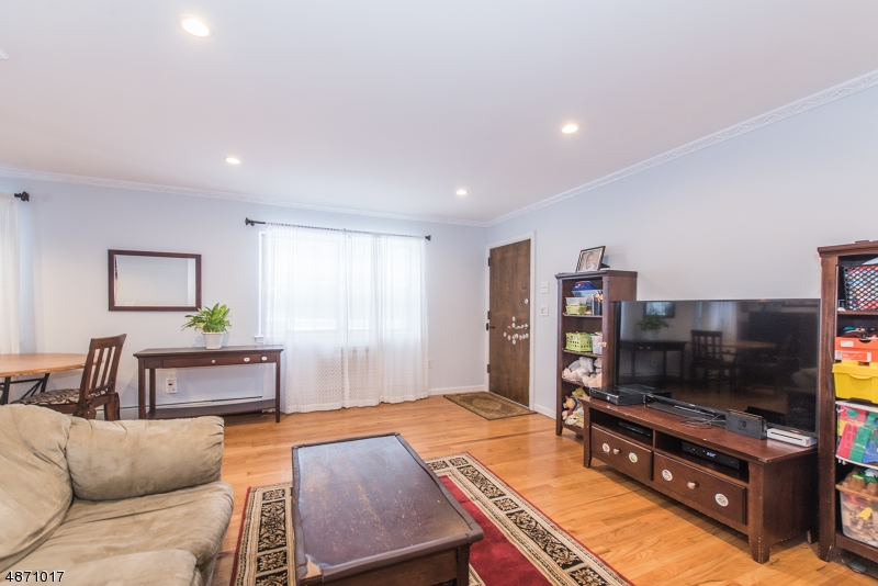 Valley Stream - Residential Lease