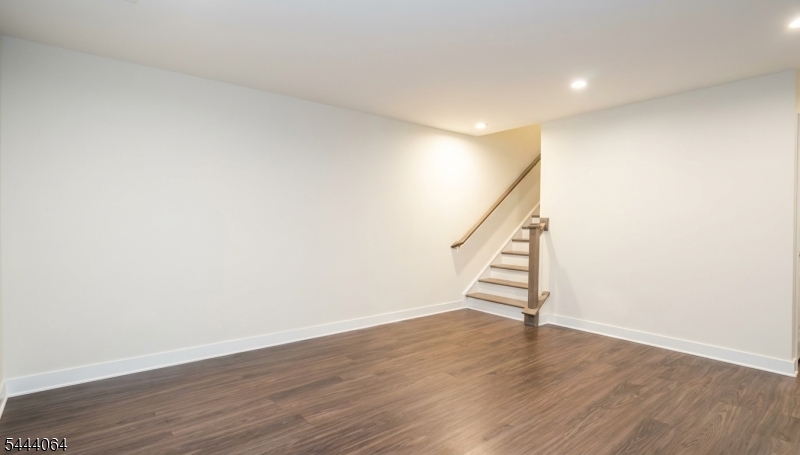 Mountain Ridge - Residential