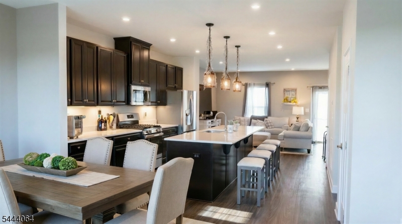 Mountain Ridge - Residential