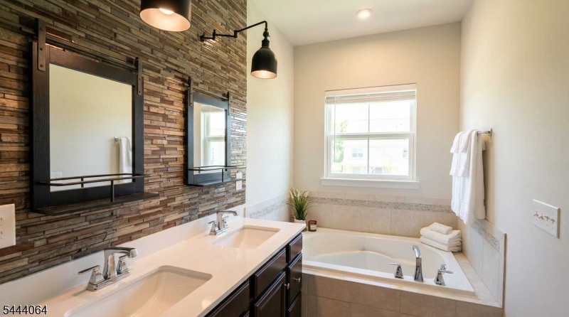 Mountain Ridge - Residential