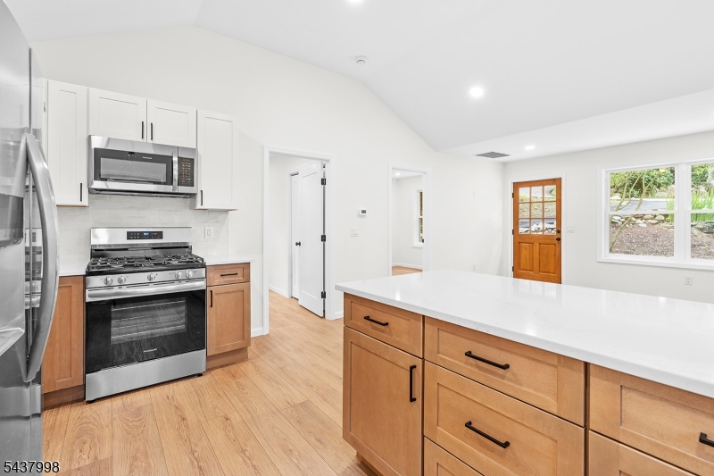 Cupsaw Lake - Residential