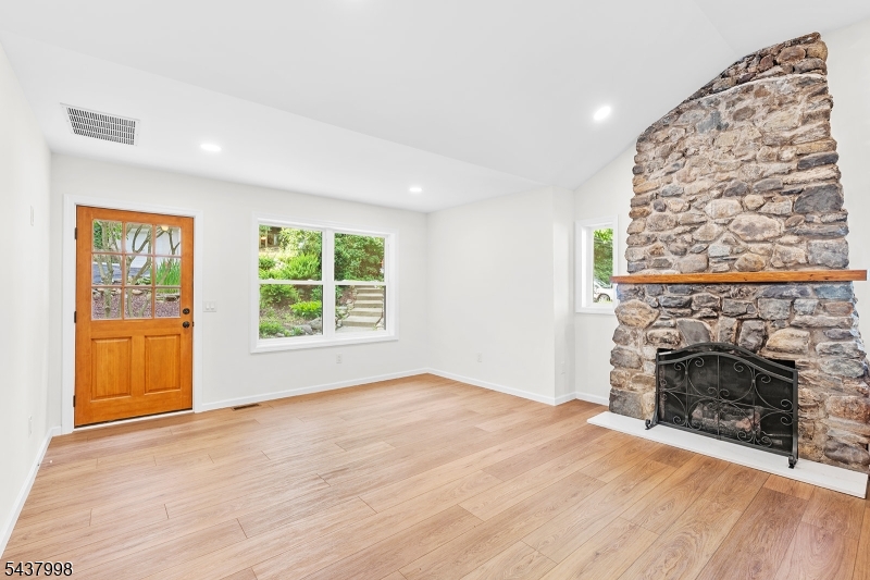 Cupsaw Lake - Residential