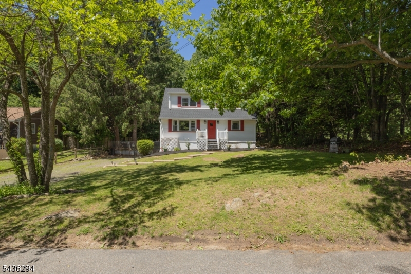 Mount Glen Lakes Assoc. - Residential