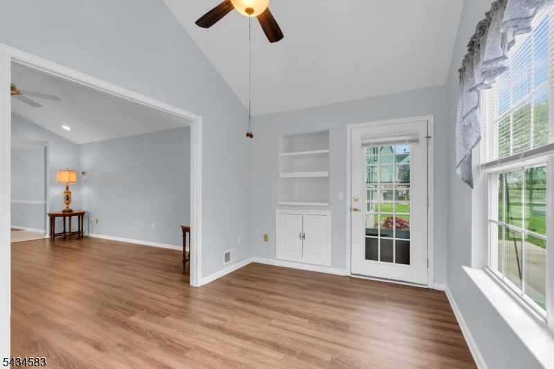 Lake Ridge - Residential