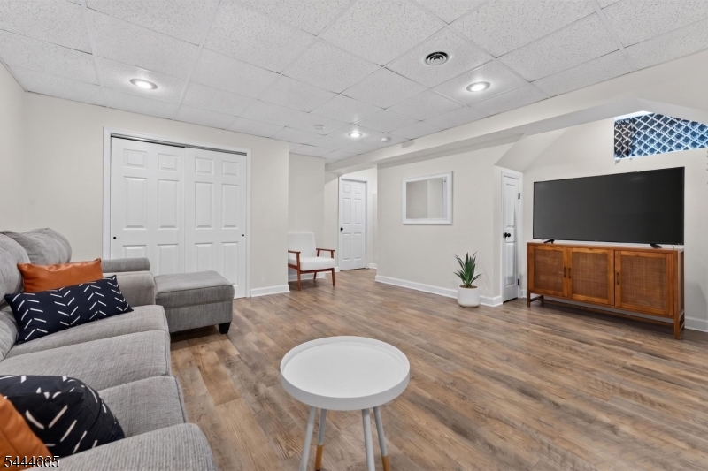 FLEMINGTON SOUTH - Residential