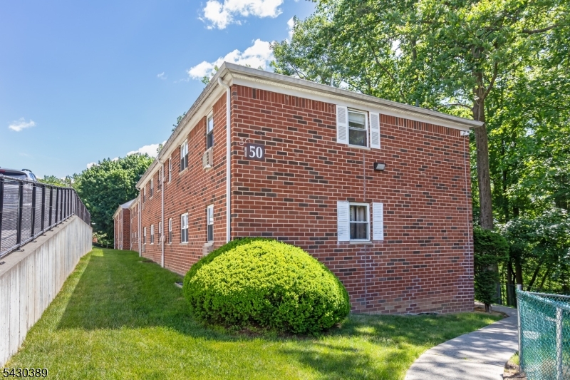 Mountain Club - Residential Lease