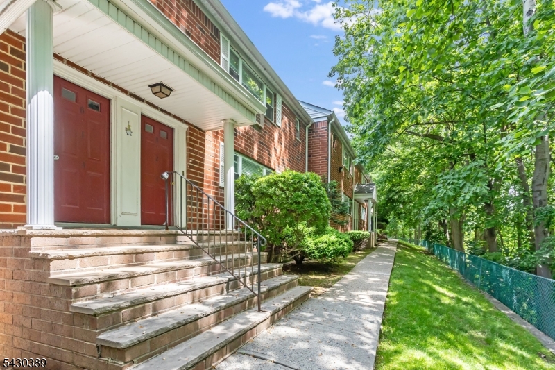 Mountain Club - Residential Lease
