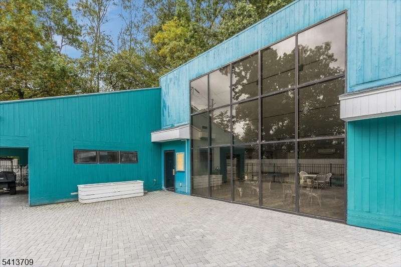 Mountain Club - Residential Lease