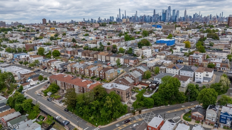 601 Columbia - Residential