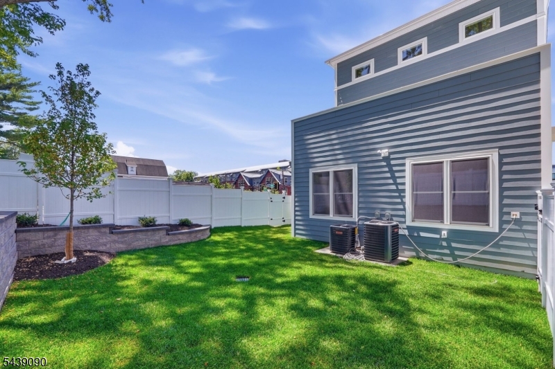 Downtown - Residential Lease
