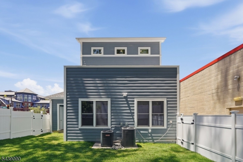 Downtown - Residential Lease