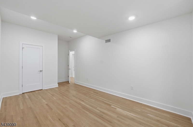 Downtown - Residential Lease