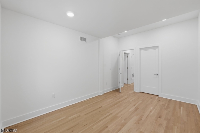 Downtown - Residential Lease