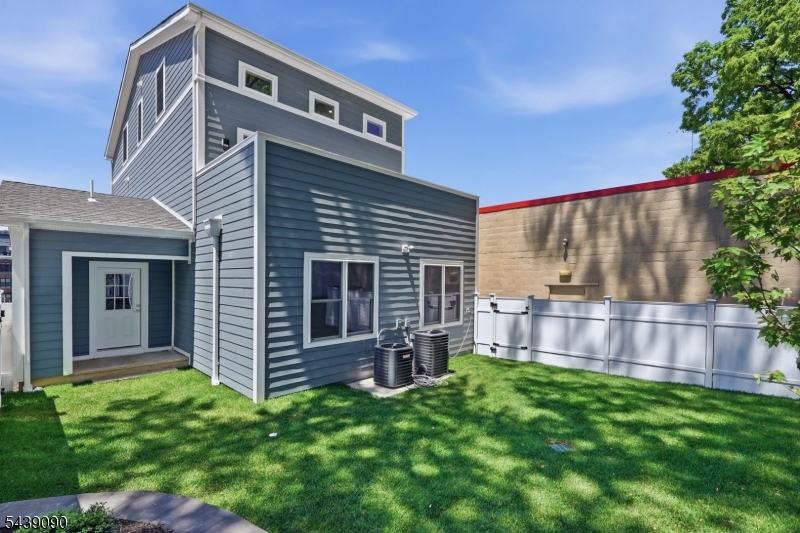 Downtown - Residential Lease