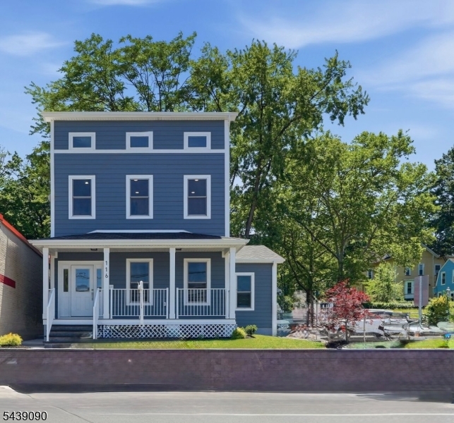 Downtown - Residential Lease