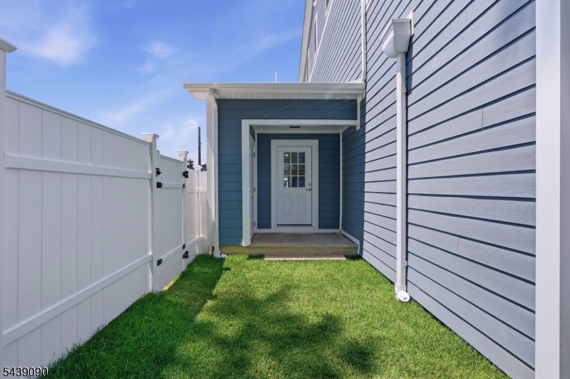 Downtown - Residential Lease