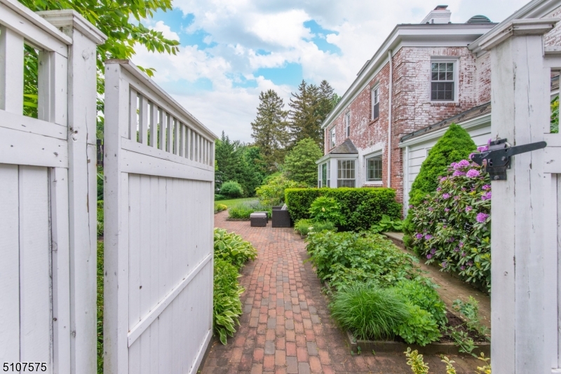 Dellwood Park - Residential