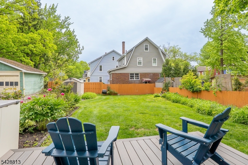 HILLCREST - Residential