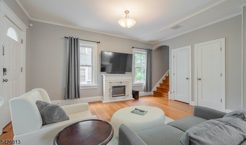 HILLCREST - Residential