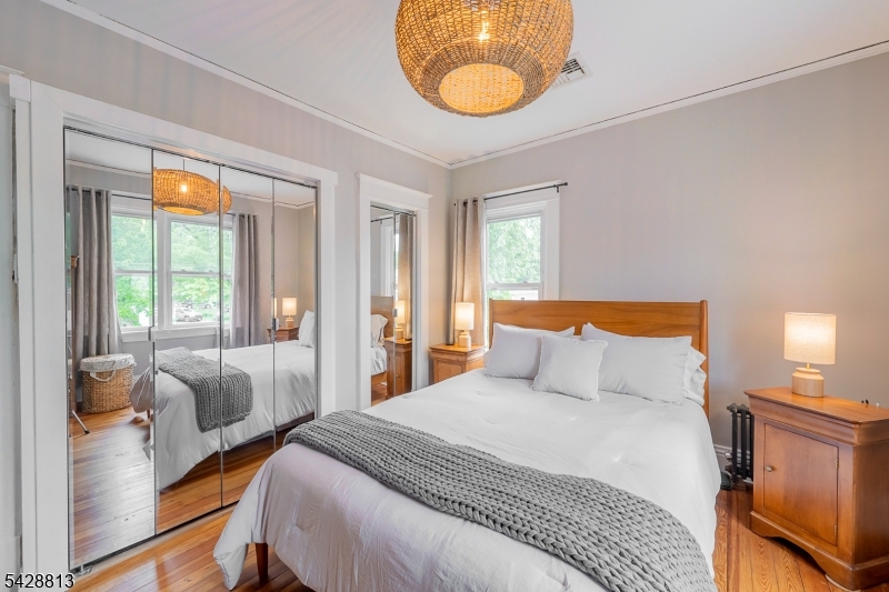HILLCREST - Residential