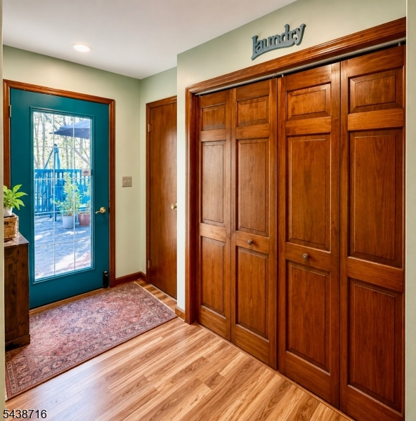 Barry Lakes - Residential