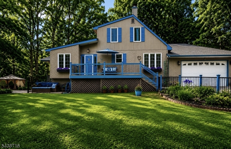 Barry Lakes - Residential