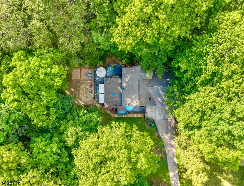 Barry Lakes - Residential