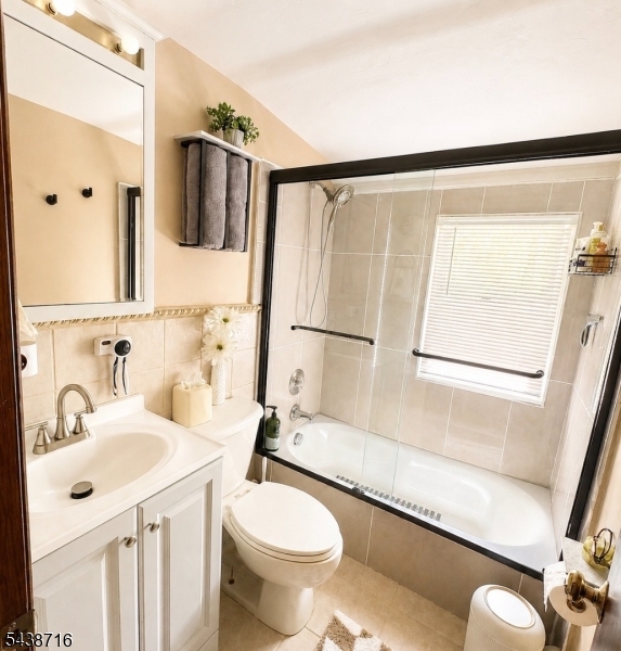 Barry Lakes - Residential