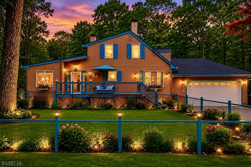 Barry Lakes - Residential