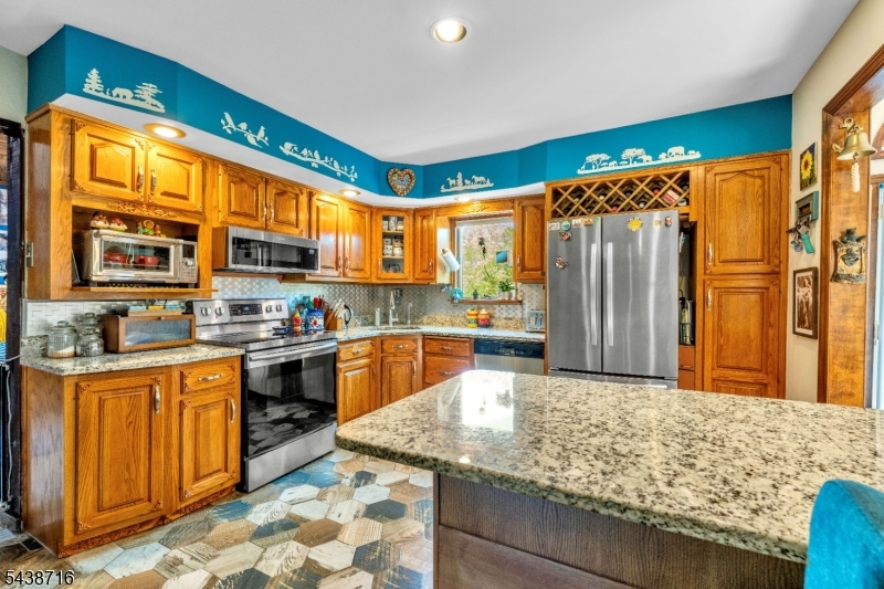 Barry Lakes - Residential