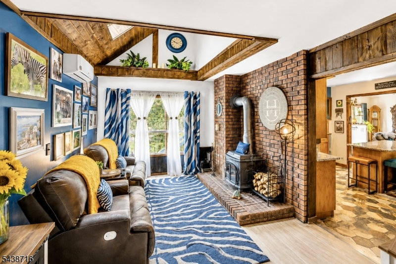 Barry Lakes - Residential