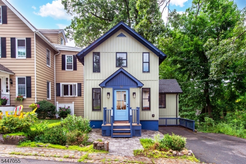Mount Tabor - Residential