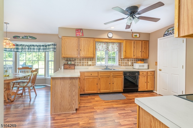Colonial Oaks - Residential