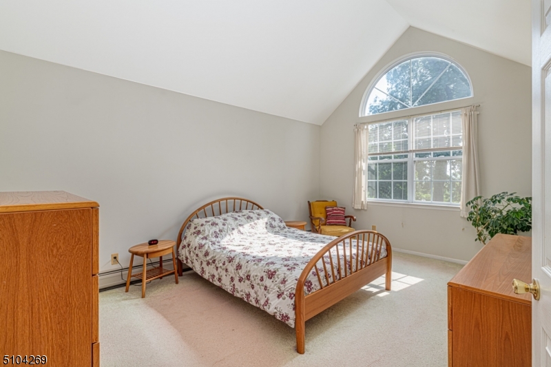 Colonial Oaks - Residential