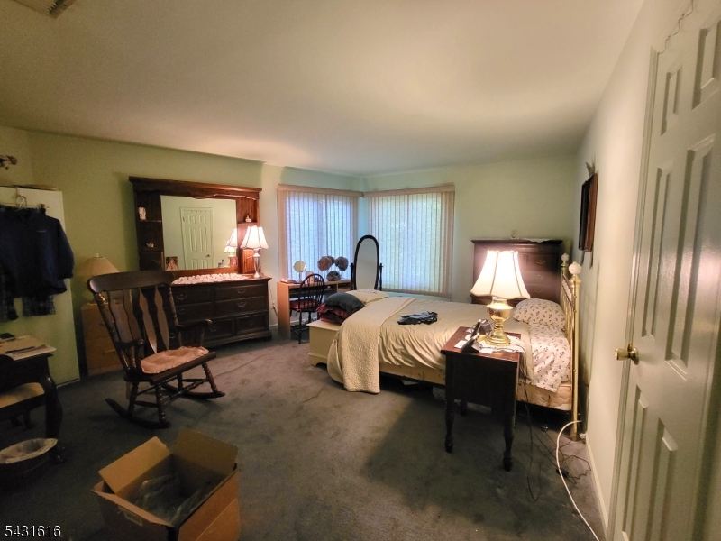 Grand Ave - Residential