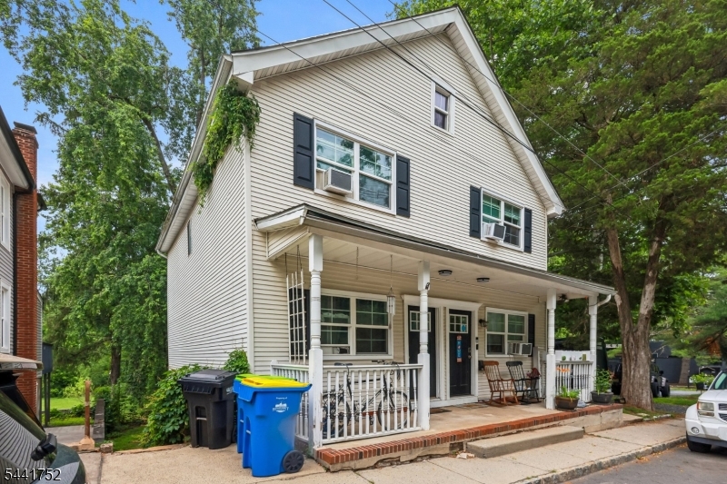 Rocky Hill Historic Distric - Residential Income