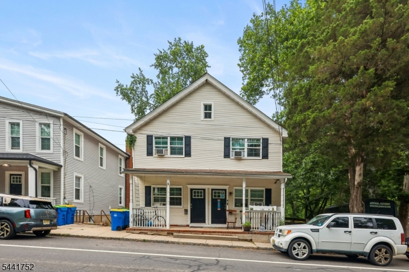 Rocky Hill Historic Distric - Residential Income